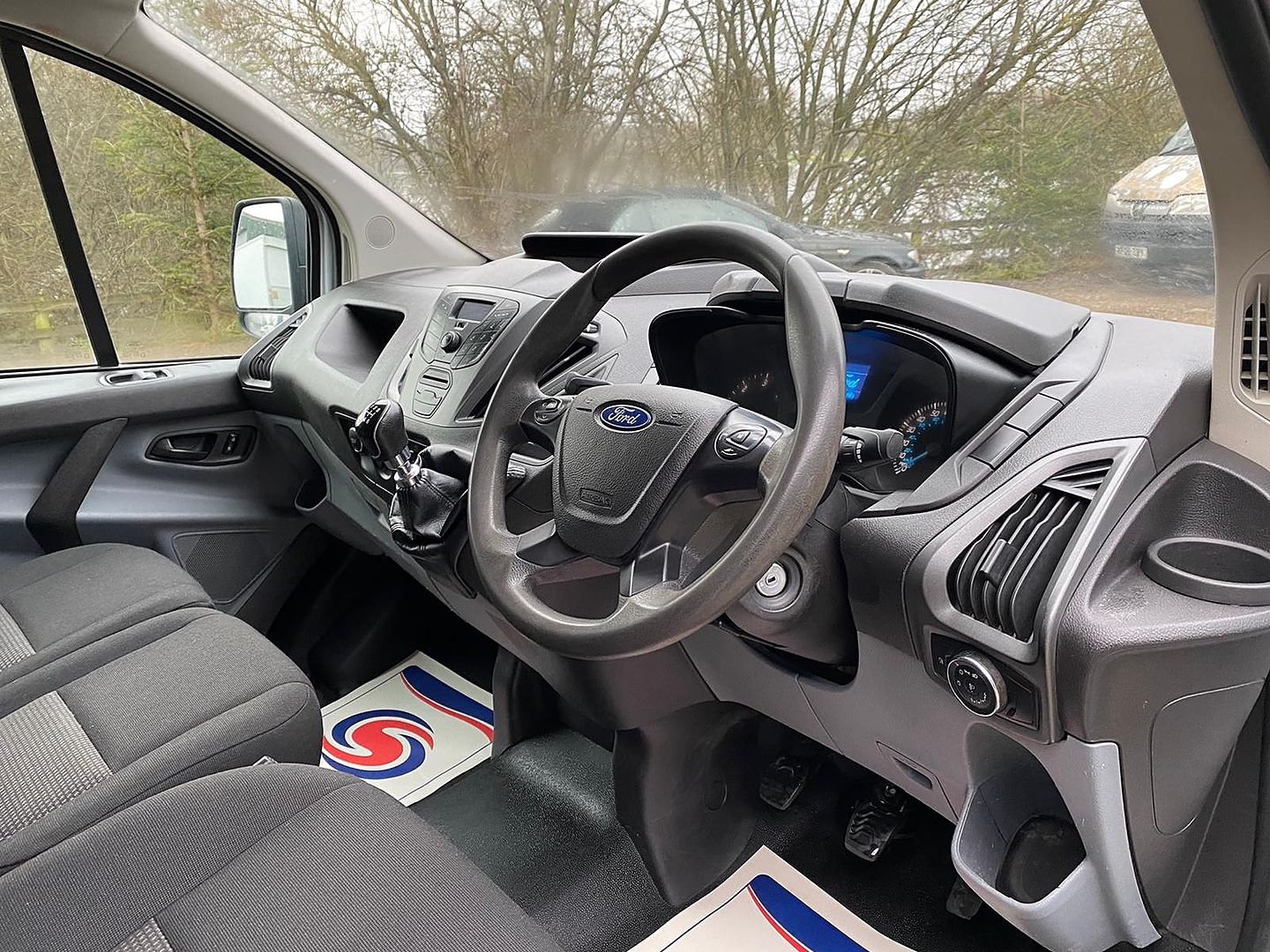 Ford Transit Custom 22td 125ps 290 Fwd L2 2014 Berkshire Van Centre 7384