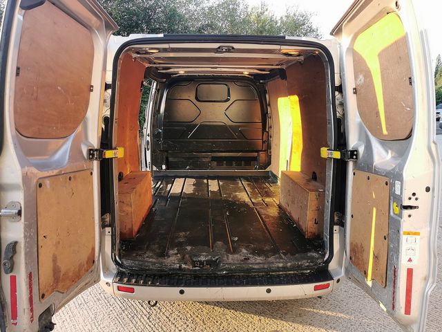 FORD Transit Custom 2.2TD 125PS 290 Limited FWD L1 (2014) - Picture 12