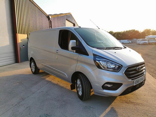 FORD Transit Custom 2.0TD 130PS 300 Limited FWD L2H1 (2019) - Picture 2