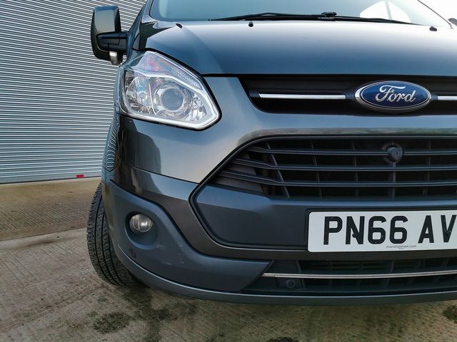 FORD Transit Custom 2.0TD 130PS 270 Limited FWD L1 (2016) - Picture 8