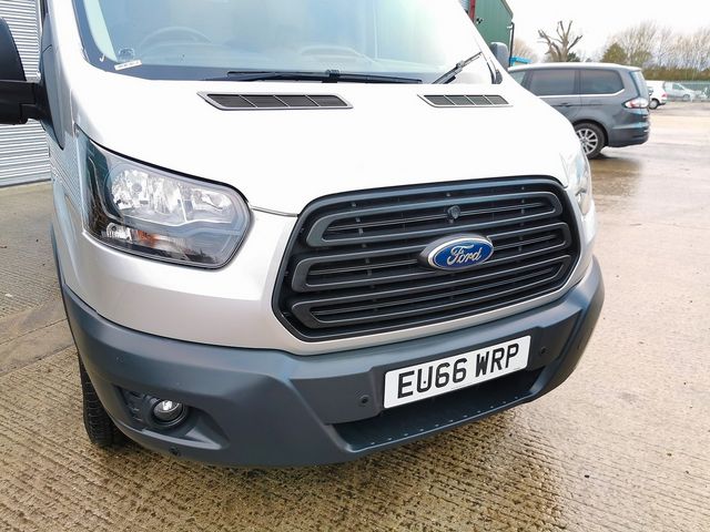 FORD Transit 2.0TDCI 130PS 350 L2H2 RWD (2016) - Picture 3