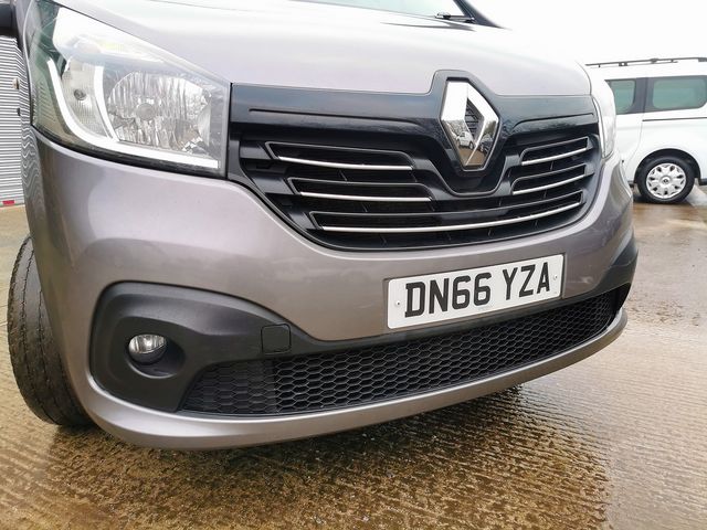 RENAULT Trafic Sport SL27 dCi 120 (2016) - Picture 8