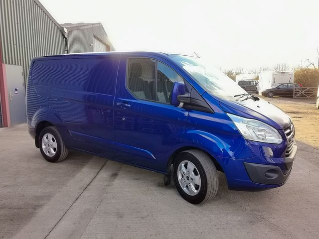 FORD Transit Custom 2.2TD 125PS 270 Limited FWD L1 (2015) - Picture 6