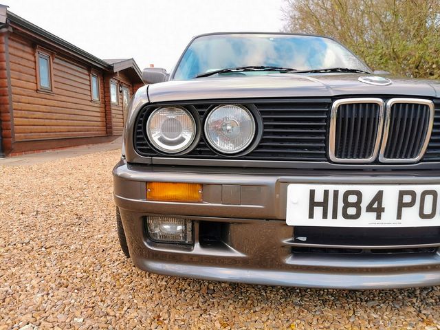 BMW E30 325i Motorsport Special Edition Convertible (1991) - Picture 6