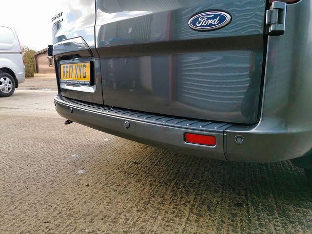 FORD Transit Custom 2.0TD 130PS 270 Limited FWD L1 (2017) - Picture 4