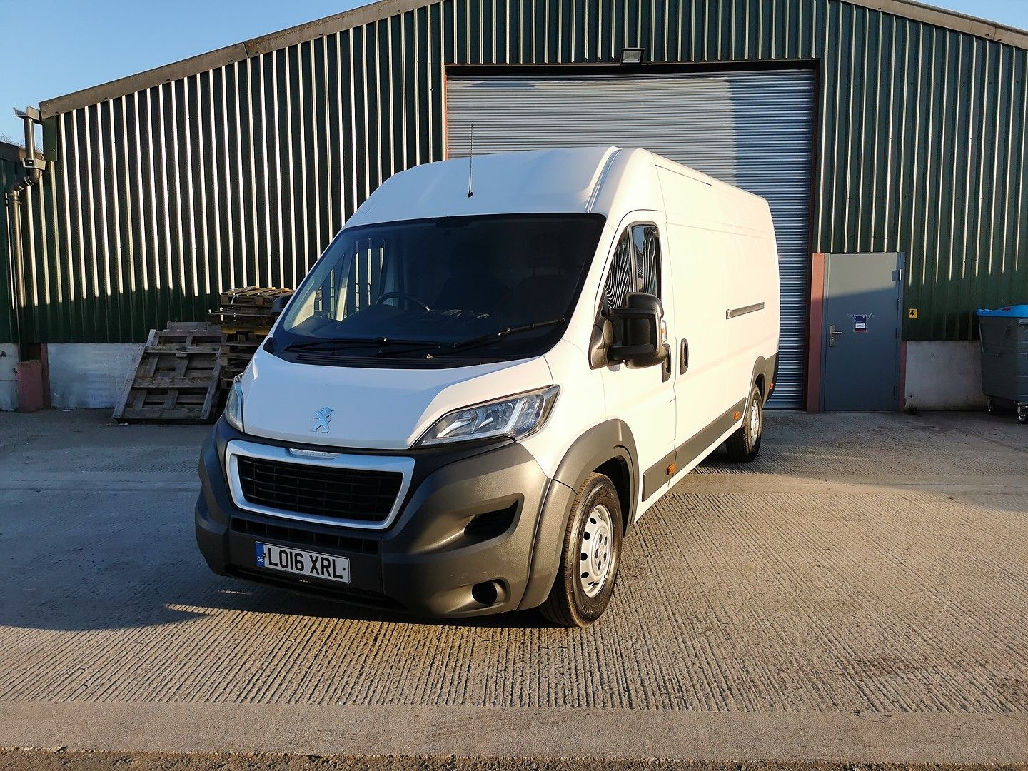 PEUGEOTBoxer2.2 HDi 435 L4 H2 130 Professional for sale