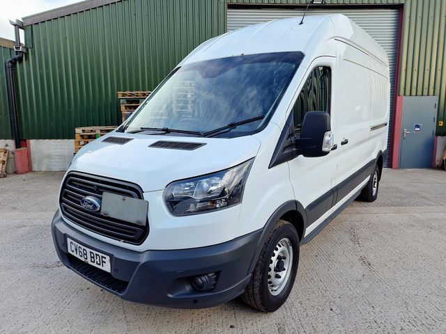 FORD Transit 2.0TDCI 130PS 350 L3H3 RWD (2018) - Picture 6