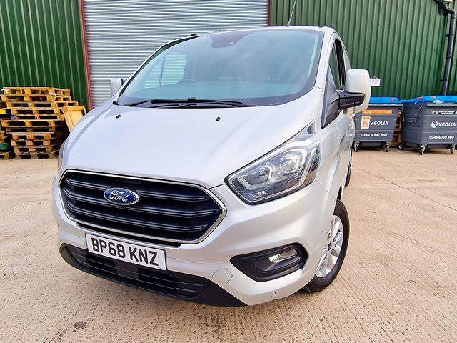 FORD Transit Custom 2.0TD 130PS 300 Limited FWD L1 H2 (2019) - Picture 6