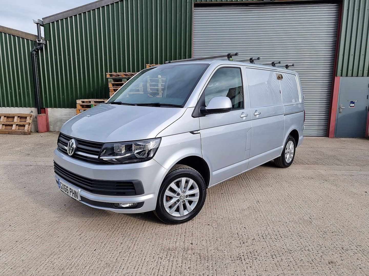 VOLKSWAGENTransporterT28 150PS TDI BMT High DSG LWB 2.0 for sale