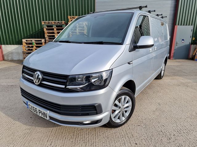 VOLKSWAGEN Transporter T28 150PS TDI BMT High DSG LWB 2.0 (2016) - Picture 8