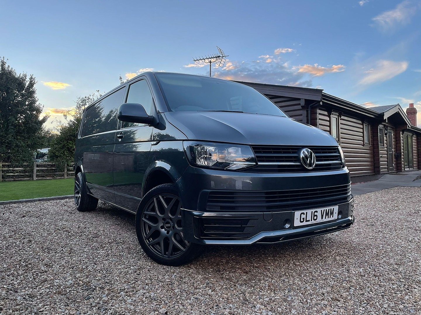 VOLKSWAGEN Transporter T30 102PS TDI High BMT LWB 2.0 (2016 ...