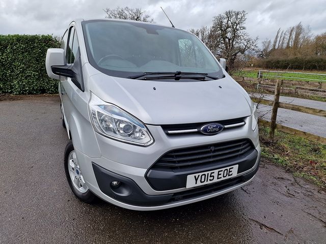 FORD Transit Custom 2.2TD 125PS 270 FWD L1 (2015) - Picture 10