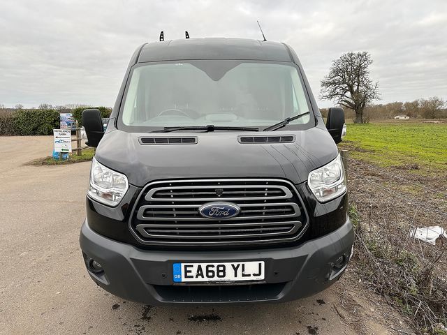 FORD Transit 2.0TDCI 130PS 350 L2H3 AWD (2018) - Picture 9