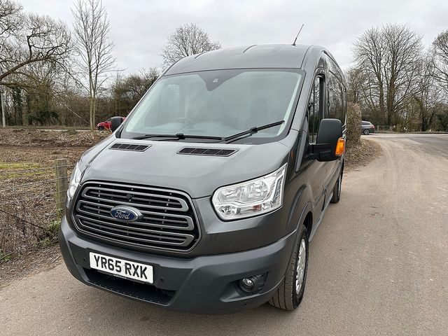 FORD Transit 2.2TDCi 125PS 350 L3H2 Trend RWD (2015) - Picture 11