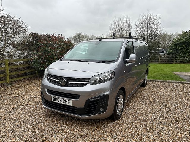 VAUXHALL Vivaro L2 Sportive 2900 1.5 (100PS) Turbo D S/S (2019) - Picture 4