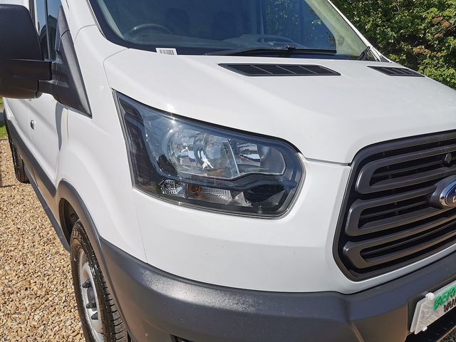 FORD Transit 2.0TDCI 130PS 350 L3H3 FWD (2019) - Picture 13