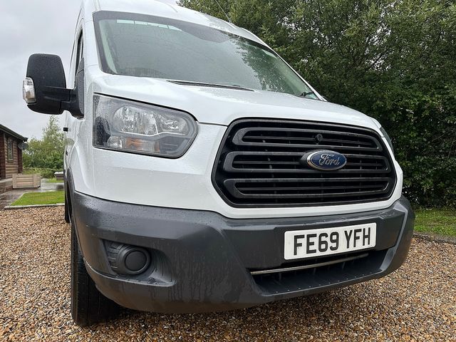 FORD Transit 2.0TDCI 130PS 350 L3H3 RWD (2019) - Picture 10