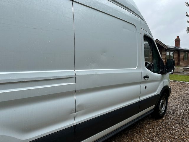 FORD Transit 2.0TDCI 130PS 350 L3H3 RWD (2019) - Picture 14