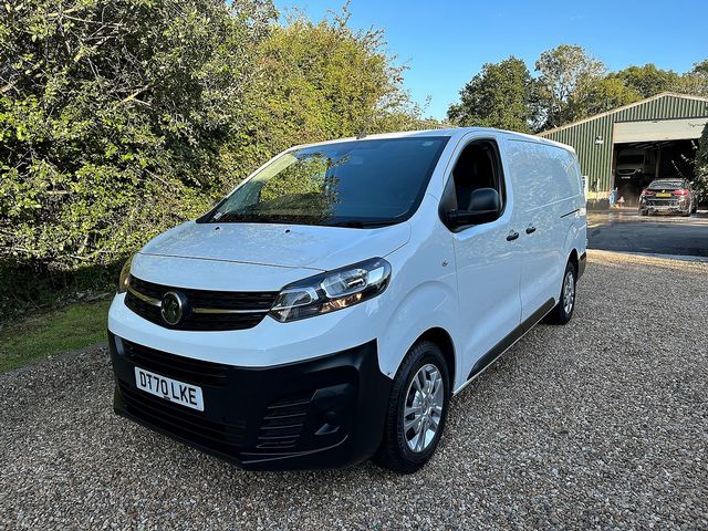 VAUXHALL Vivaro L1 Dynamic 2900 1.5 (100PS) Turbo D S/S (2021) - Picture 10