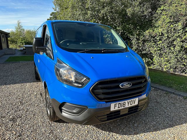 FORD Transit Custom 2.0TD 105PS Econetic 300 FWD L1 H1 (2018) - Picture 10