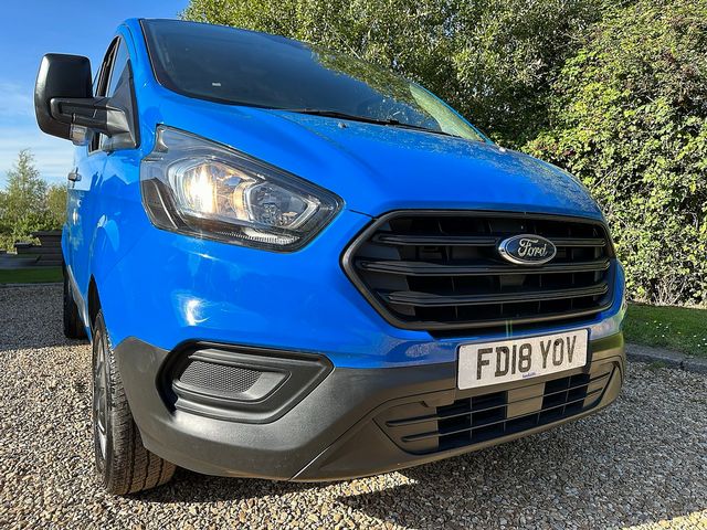 FORD Transit Custom 2.0TD 105PS Econetic 300 FWD L1 H1 (2018) - Picture 11