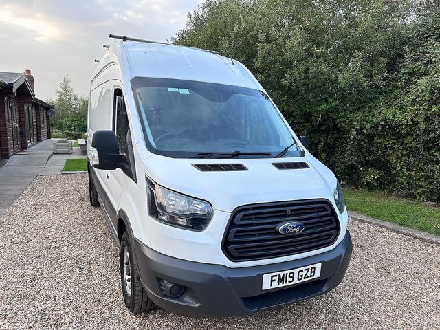 FORD Transit 2.0TDCI 130PS 350 L3H3 RWD (2019) - Picture 10