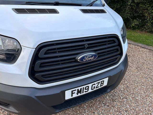 FORD Transit 2.0TDCI 130PS 350 L3H3 RWD (2019) - Picture 7