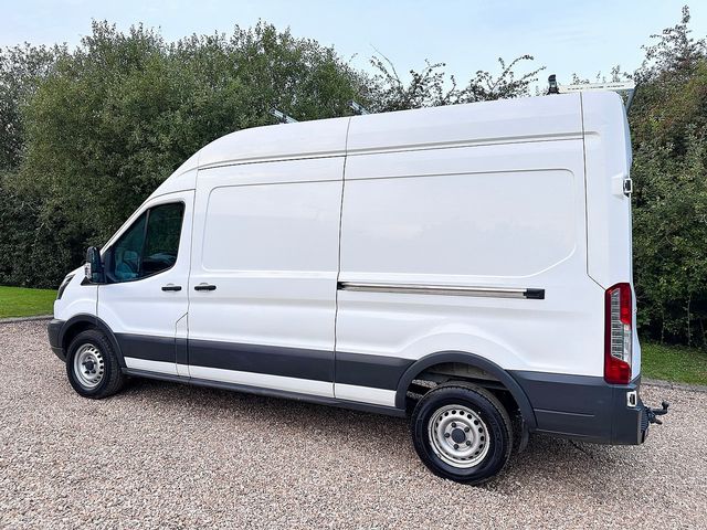 FORD Transit 2.0TDCI 130PS 350 L3H3 RWD (2019) - Picture 8