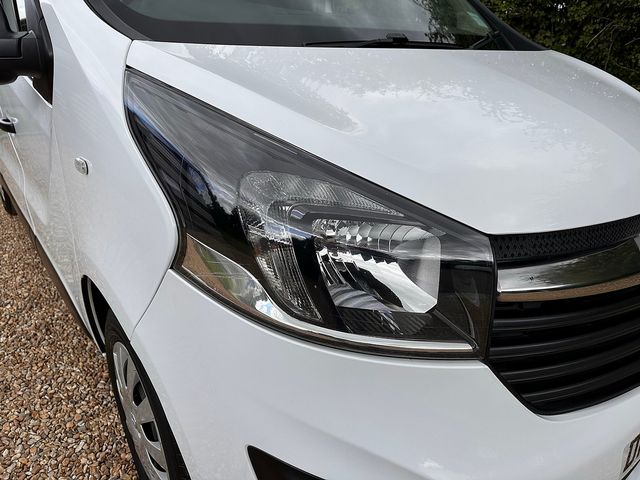 VAUXHALL Vivaro Sportive 2700 1.6CDTI (120) L2H1 (2018) - Picture 14