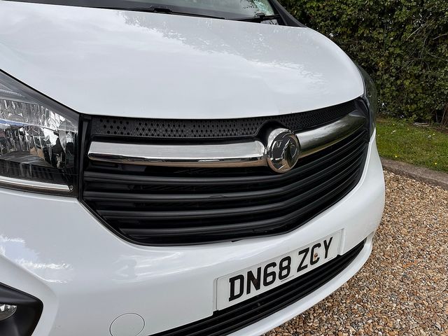 VAUXHALL Vivaro Sportive 2700 1.6CDTI (120) L2H1 (2018) - Picture 15