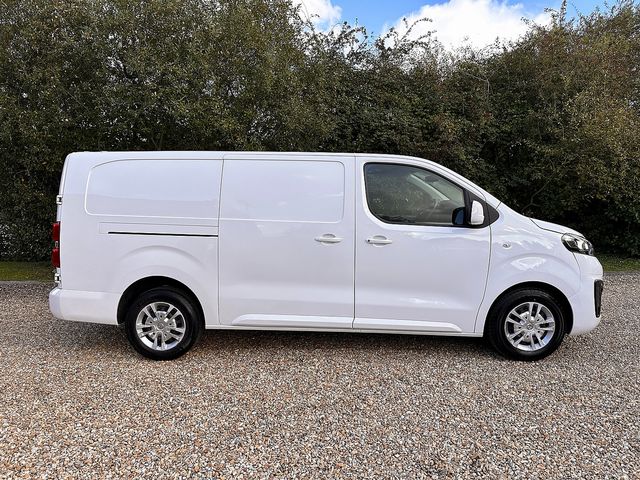 VAUXHALL Vivaro L2 Sportive 2900 1.5 (100PS) Turbo D S/S (2019) - Picture 2