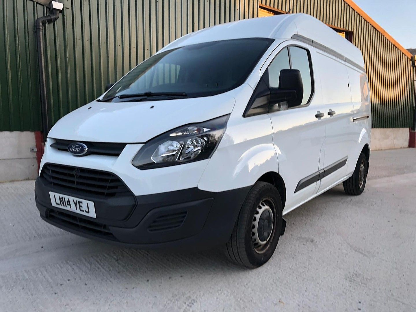 FORDTransit Custom2.2TD 155PS 330 FWD L2 for sale