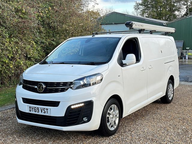 VAUXHALL Vivaro L2 Sportive 2900 1.5 (100PS) Turbo D S/S (2019) - Picture 3