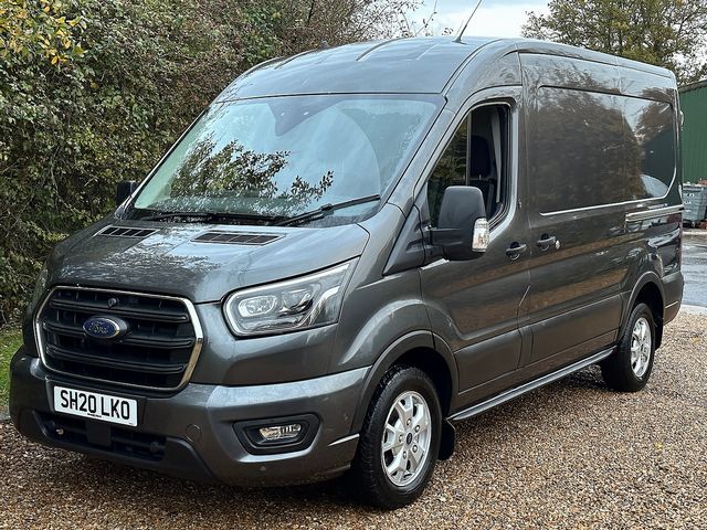 FORD Transit 2.0TDCI 130PS Auto 310 L2H2 Limited FWD (2020) - Picture 8