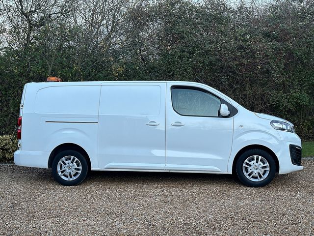 VAUXHALL Vivaro L2 Sportive 2900 1.5 (100PS) Turbo D S/S (2019) - Picture 2