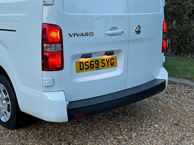 VAUXHALL Vivaro L2 Sportive 2900 1.5 (100PS) Turbo D S/S (2019) - Picture 5