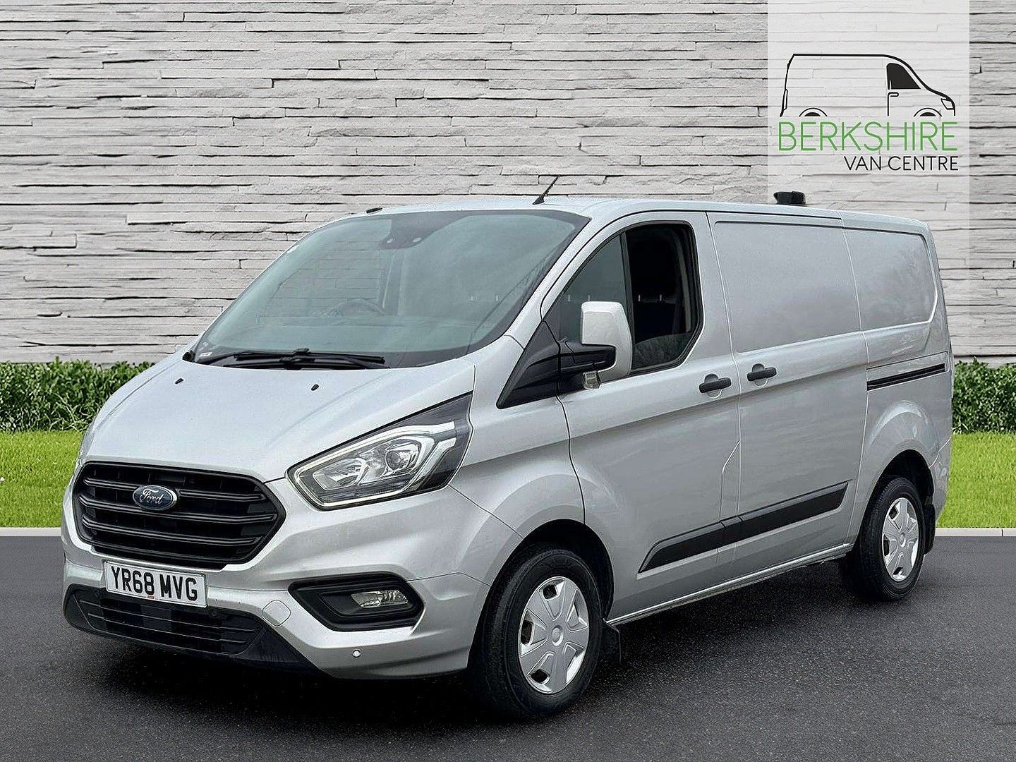 Ford Custom Trend FORD Transit Custom 2.0TD 130PS 280 Trend FWD L1 (2018) | Berkshire Van ...