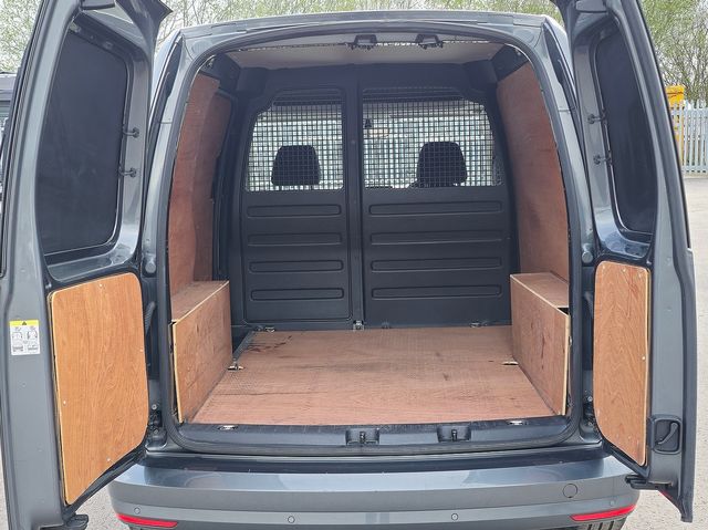 VOLKSWAGEN Caddy C20 2.0TDI 102PS BM Tech Highline EU6 (2019) - Picture 10