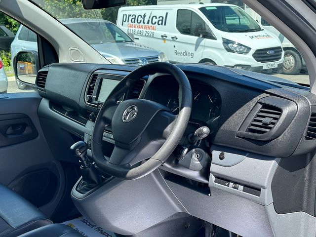 VAUXHALL Vivaro L2 Dynamic 2900 1.5 (100PS) Turbo D S/S (2019) - Picture 11