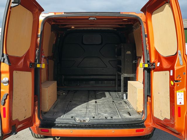 FORD Transit Custom 2.0TD 130PS 280 Limited L1H1 (2019) - Picture 10