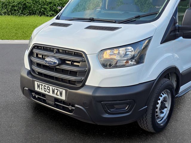 FORD Transit 2.0TDCI Leader 130PS 350 L2H2 MWB (2019) - Picture 9