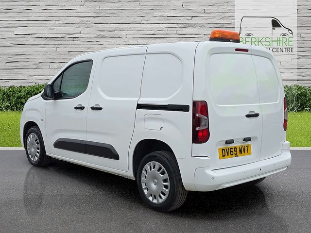 VAUXHALL Combo Sportive 2300 1.5 (100PS) TD S/S Eu6.2 (2019) - Picture 6