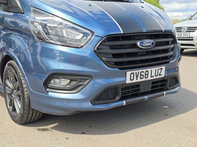 FORD Transit Custom 2.0TD 170PS 290 Sport SWB (2018) - Picture 8